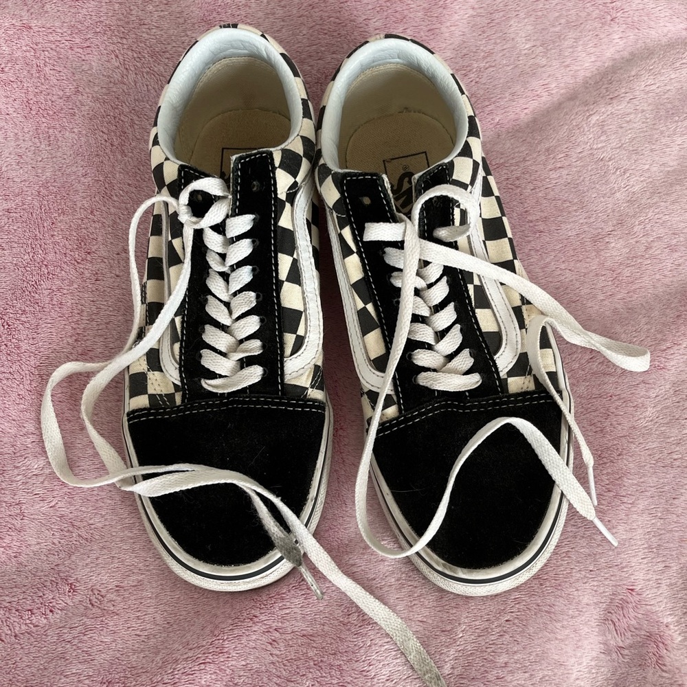 Checker Vans ✨